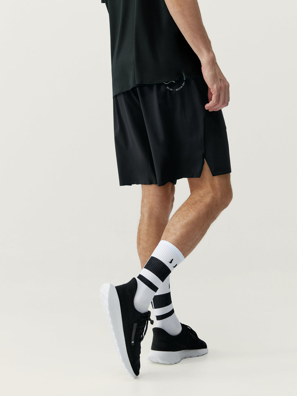 Born Living Yoga Orinoco Short - Black