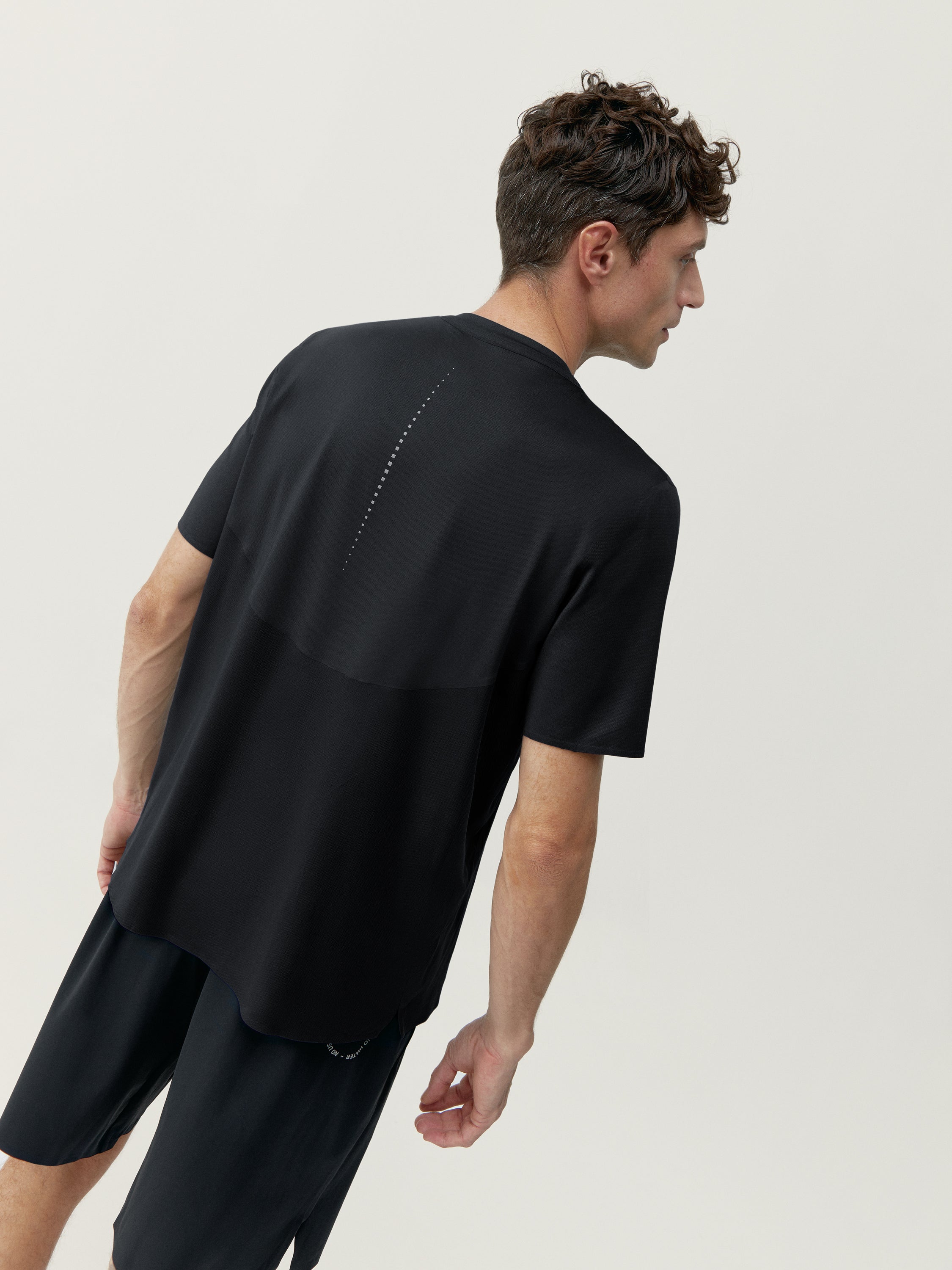 Born Living Yoga Seo T-Shirt - Black